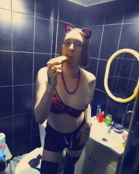 Lioness Whore - Michelle Lioanvella photo