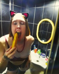 Lioness Whore - Michelle Lioanvella photo