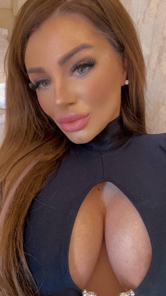 Alexxa_Baby my OnlyFans come there for more