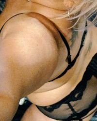 Sexy Curvy Blonde photo