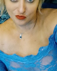 Sexy Curvy Blonde photo