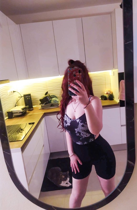 Dragon baby e-girl