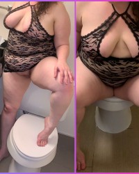 Worship Goddess Amanda photo