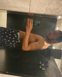 Hollister photo