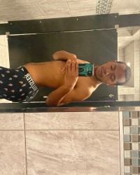 Hollister photo