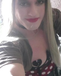 blonde lucie coquine photo