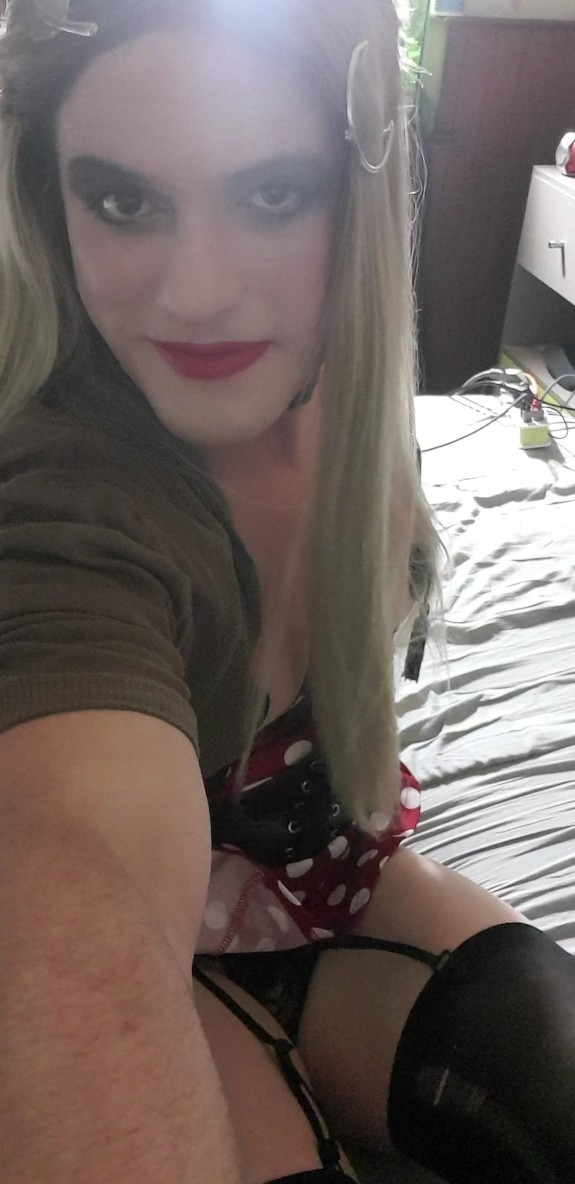 blonde lucie coquine