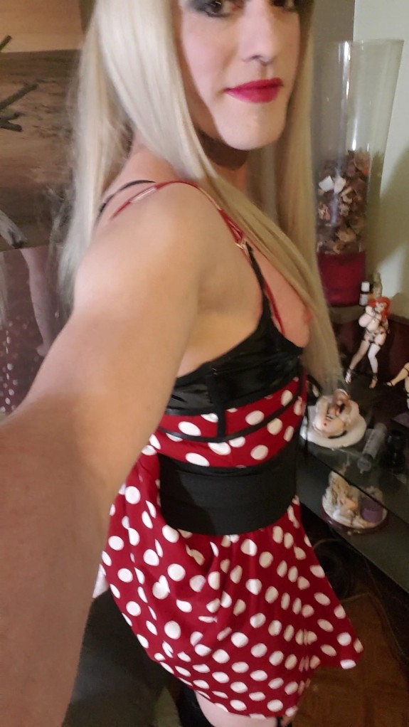 blonde lucie coquine