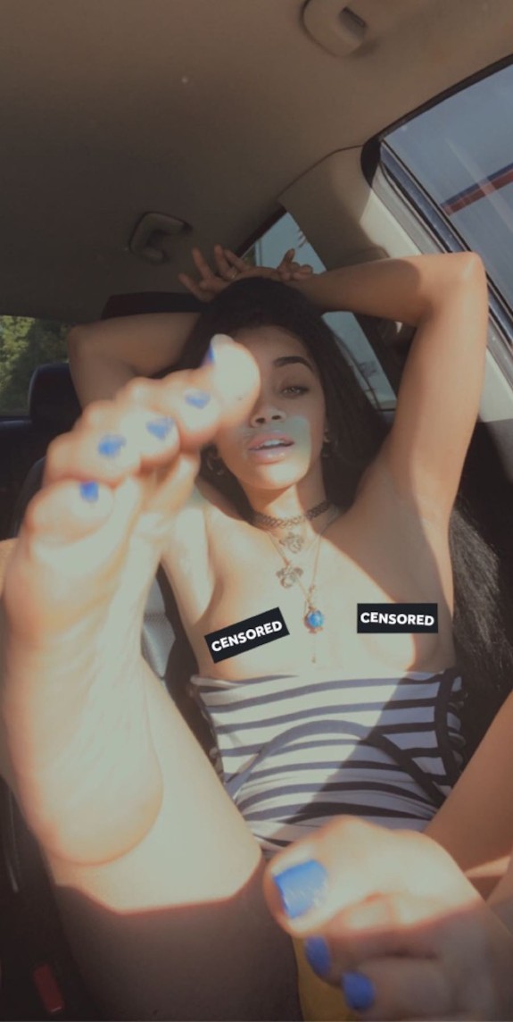 Foot FETISHES photo