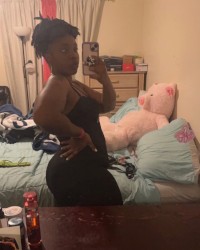 i fuck this thick chick i met on IG photo