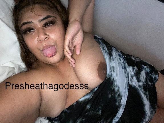 PRETTY TIT SAMOAN SLUTT👅💦💦