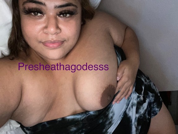 PRETTY TIT SAMOAN SLUTT👅💦💦