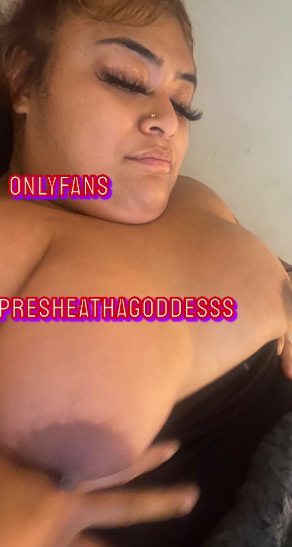 PRETTY TIT SAMOAN SLUTT👅💦💦