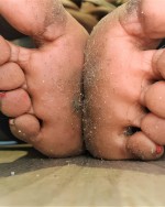 So close you can almost smell and taste them #dirtyfeet