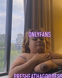 SAMOANCHUNKYMONKEY TITS IN HOTEL WITH A VIEW👅💦 photo