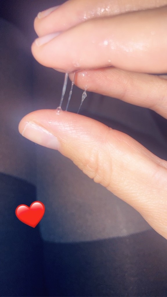 Cummy fingers