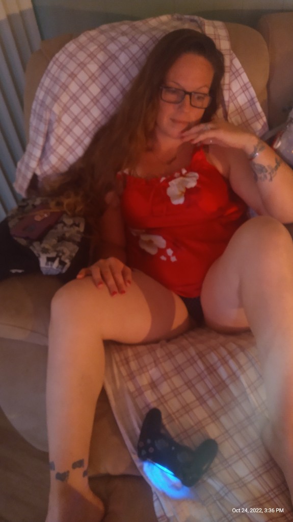 Cleavage Shot, Cleavage Tease and More