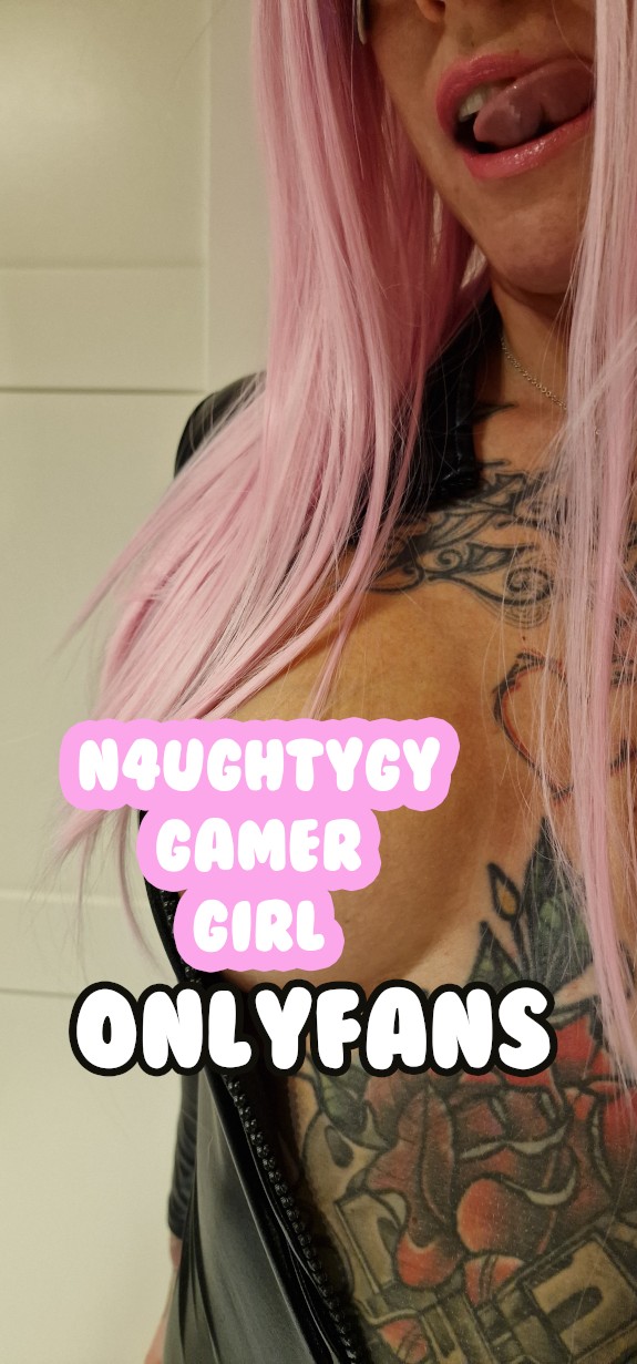 Gamer Girl Pink Hair and Leatherbody