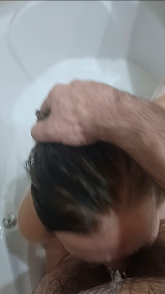 Mi amante juega conmigo