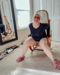 Dirty Mommy Gets Nasty for you Big Tits, Fat thighs photo