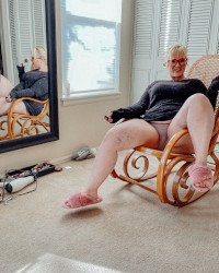 Dirty Mommy Gets Nasty for you Big Tits, Fat thighs photo