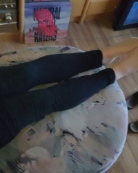 Stinke Füße in Strumpfhose photo