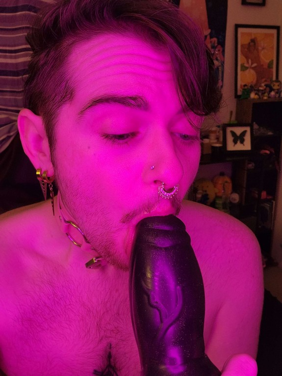 Sucking a fake werewolf cock, and thinking of you.