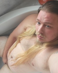 Sexy blond teasing in the tub(full set on OF,dm for link) photo