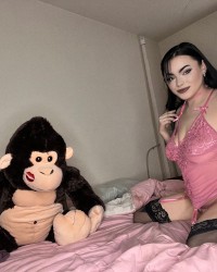 Fuck me in my pink lingerie🥵💖 photo