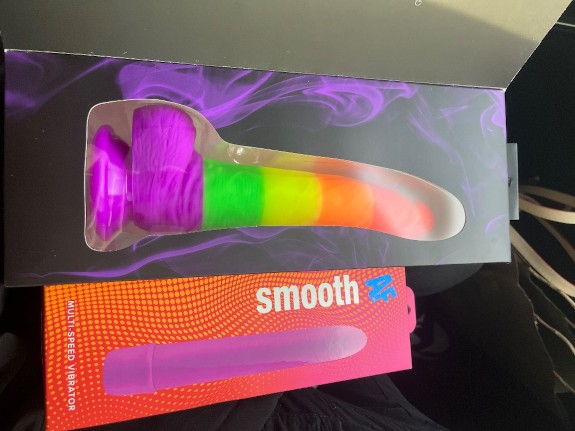 Who wants to see some action 😏😏😈🌸