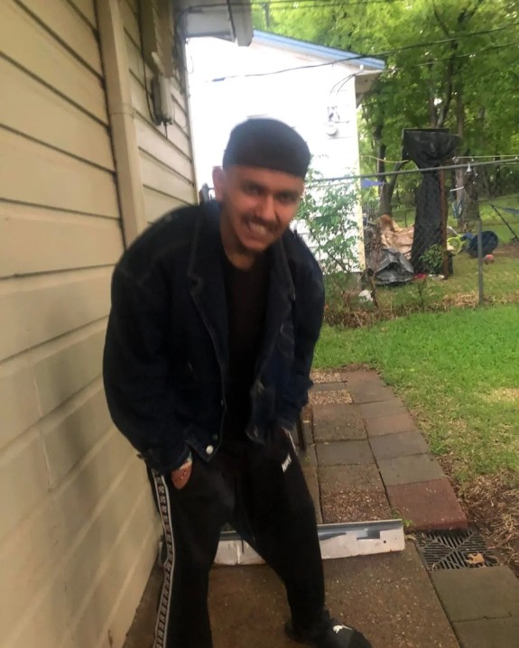 Can someone send me my deleted videos the mayor daughter rivas colombian