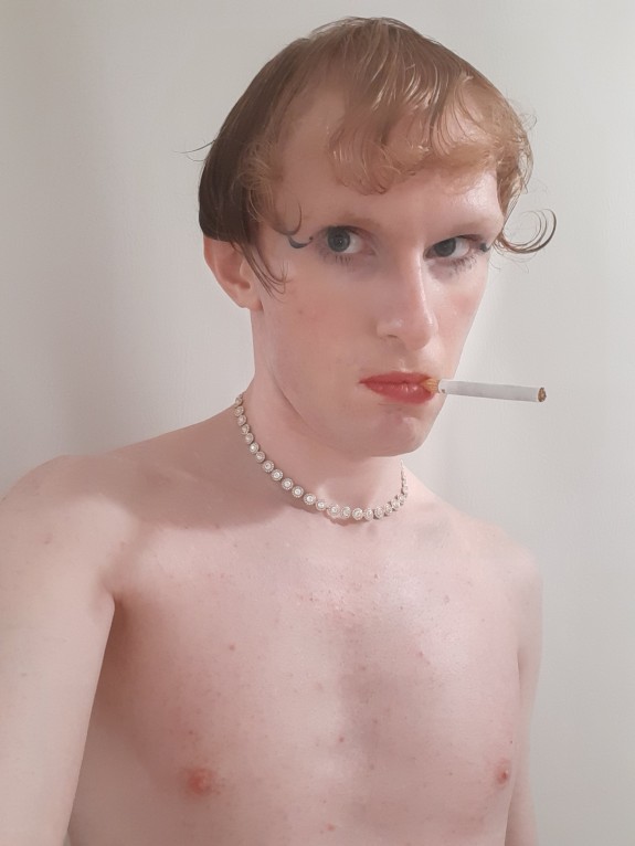 Me smoking like your domme x