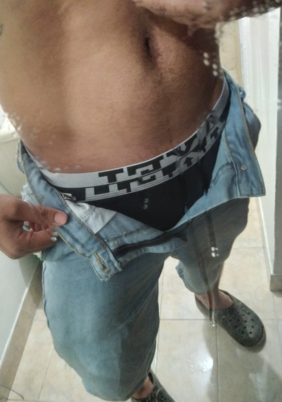 I feel very hot 😈🥵