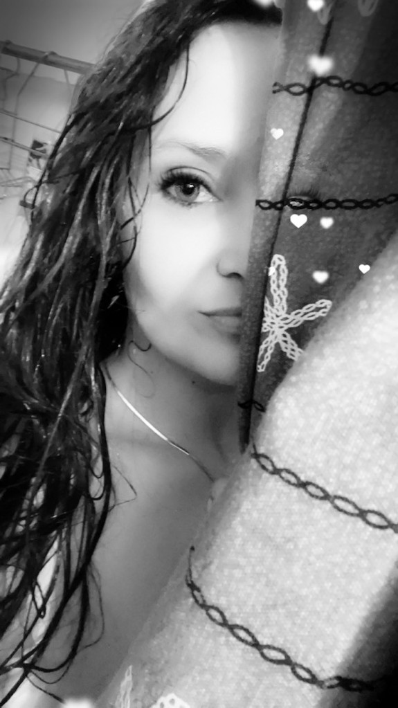 Mooseknuckle: come shower with me