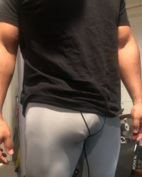 PACKAGE photo