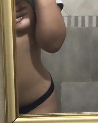 Mándame un cafecito amor photo