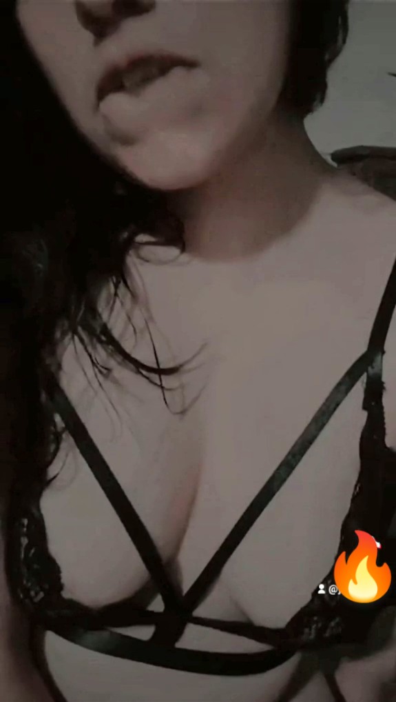 🔥🍑 Esposa Cachonda 🍑🔥