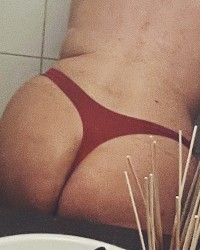 Sexy Sarah photo