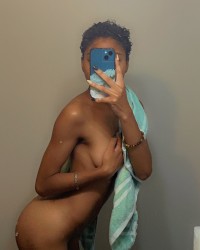 Ebony college girl wants backshots - DM for Playboy profile link 😉🤎🐰 photo