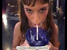 Cissie and her bowl of GOO 3 gif