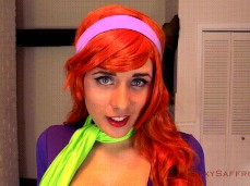 saffron as daphne gif
