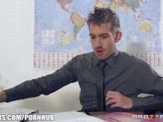 Alumna pide ayuda gif