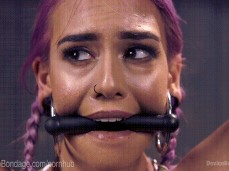 Handen knieen squirten kontje gif