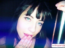 Charlotte Sartre gif