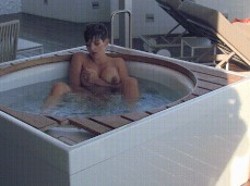 Sexy wife Hannah Brooks masturbating in hot tub gif