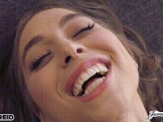 Riley Reid just watch that Beautiful face cumming gif