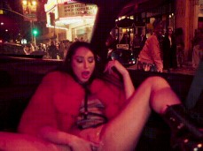 all these ppl watching gif