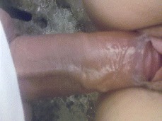 Dentro de la vagina mojada de mi novia gif