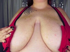 Massive Tits in Sports Bra 4 gif