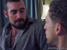 Jaxton Wheeler & Roman Todd split second gif